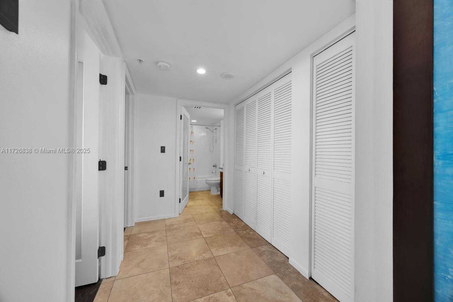 Small Image of 650 WEST AVE #1208, Miami Beach Number 12