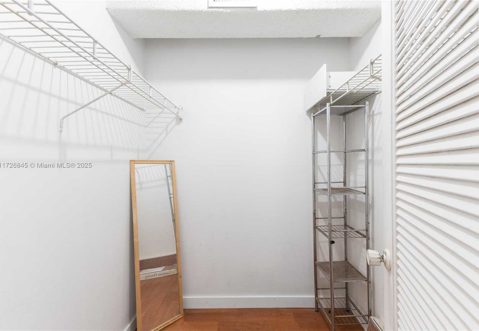 Small Image of 345 OCEAN DR #304, Miami Beach Number 21