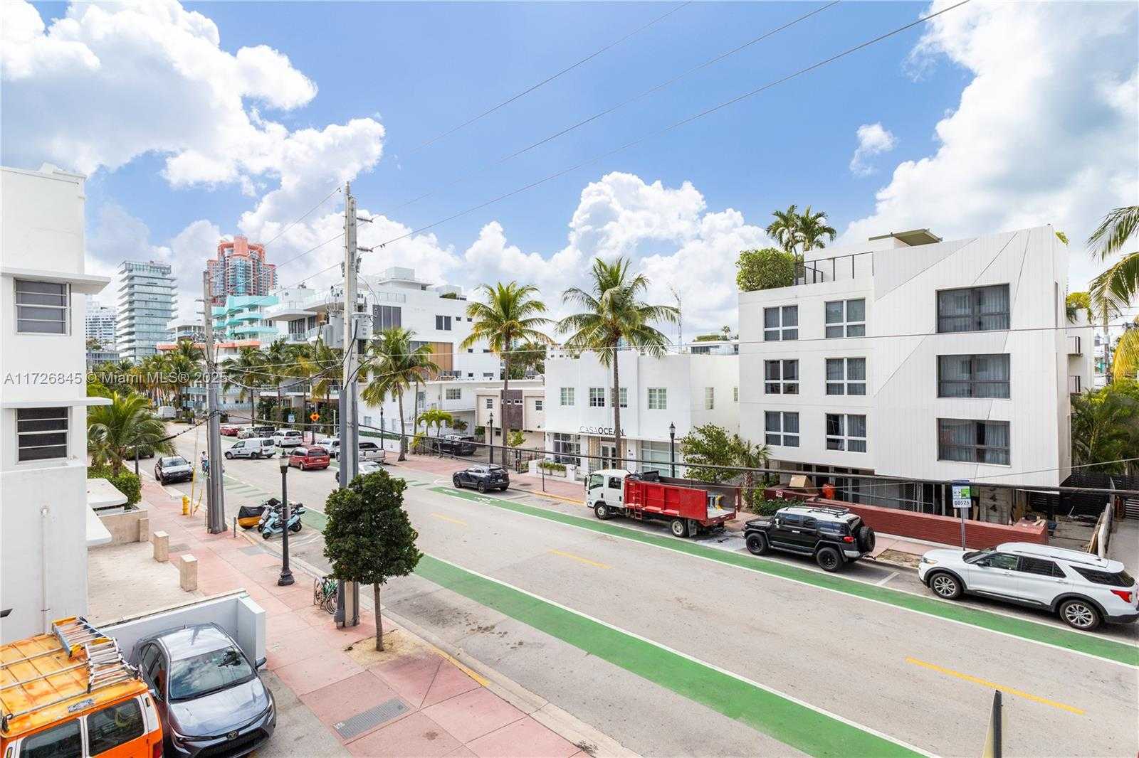 Small Image of 345 OCEAN DR #304, Miami Beach Number 9