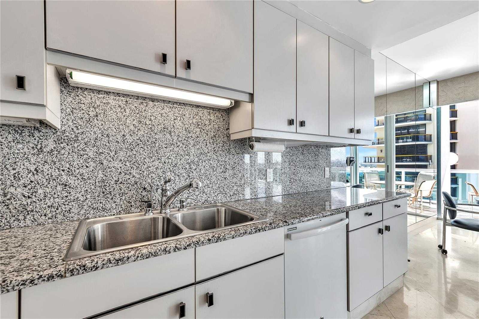 Small Image of 10101 COLLINS AVE #11D+cabana, Bal Harbour Number 37