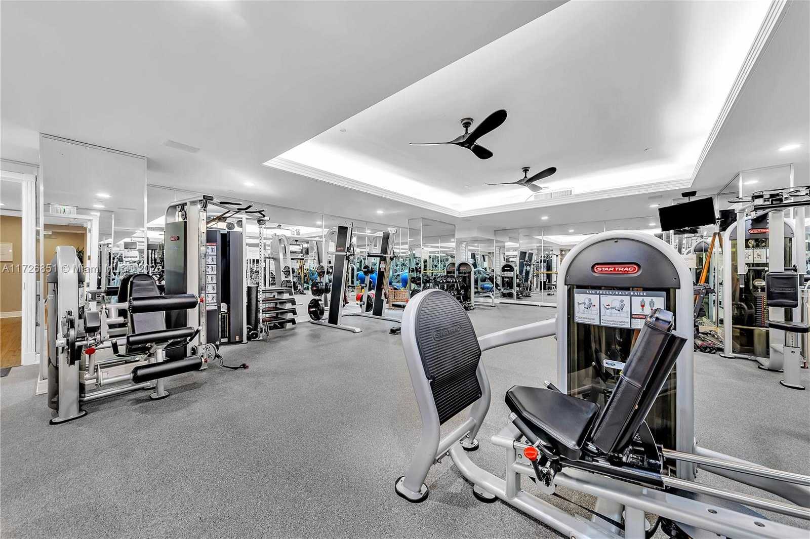 Small Image of 10101 COLLINS AVE #11D+cabana, Bal Harbour Number 92