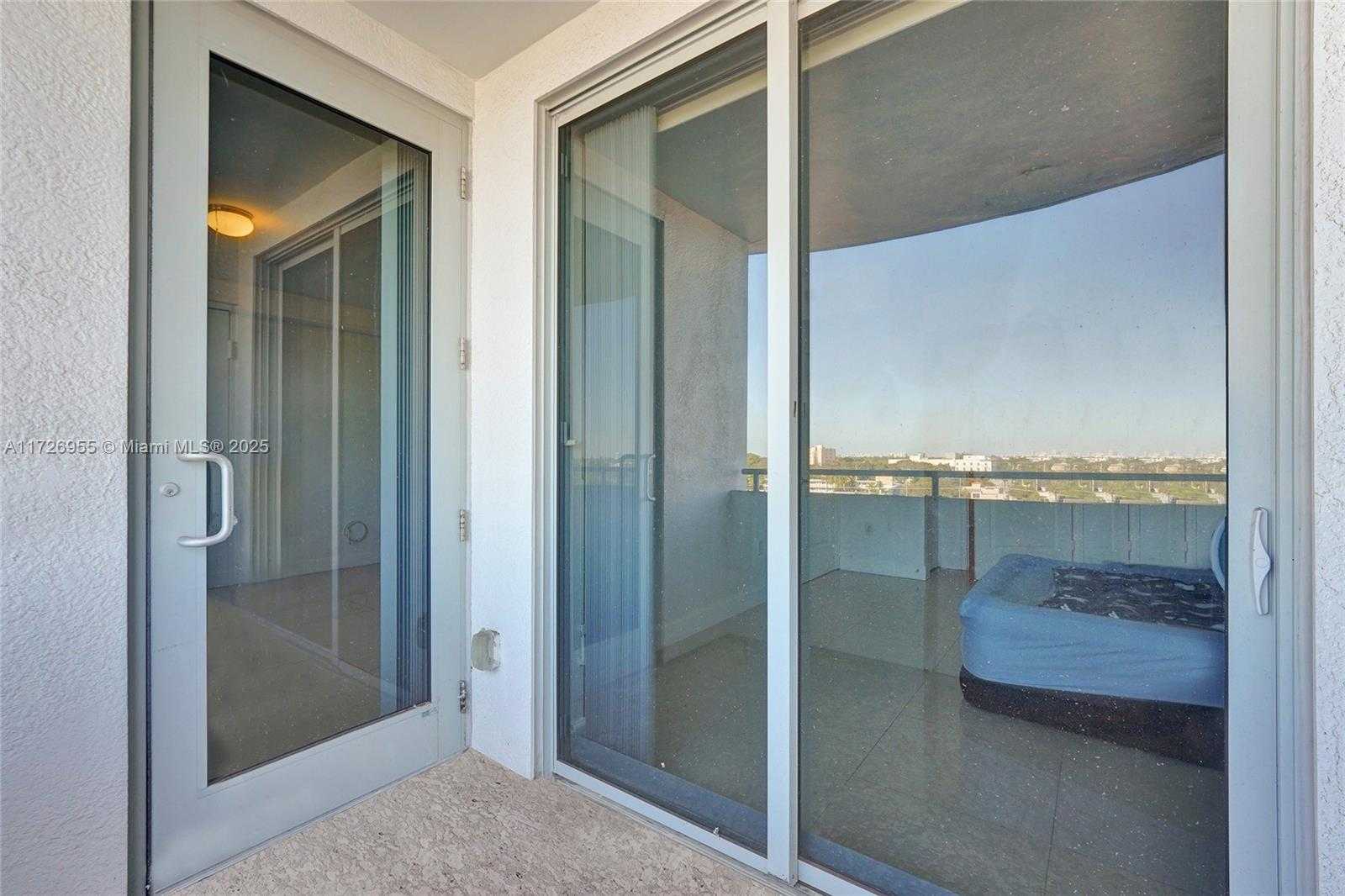 Small Image of 1830 RADIUS DR #609, Hollywood Number 32