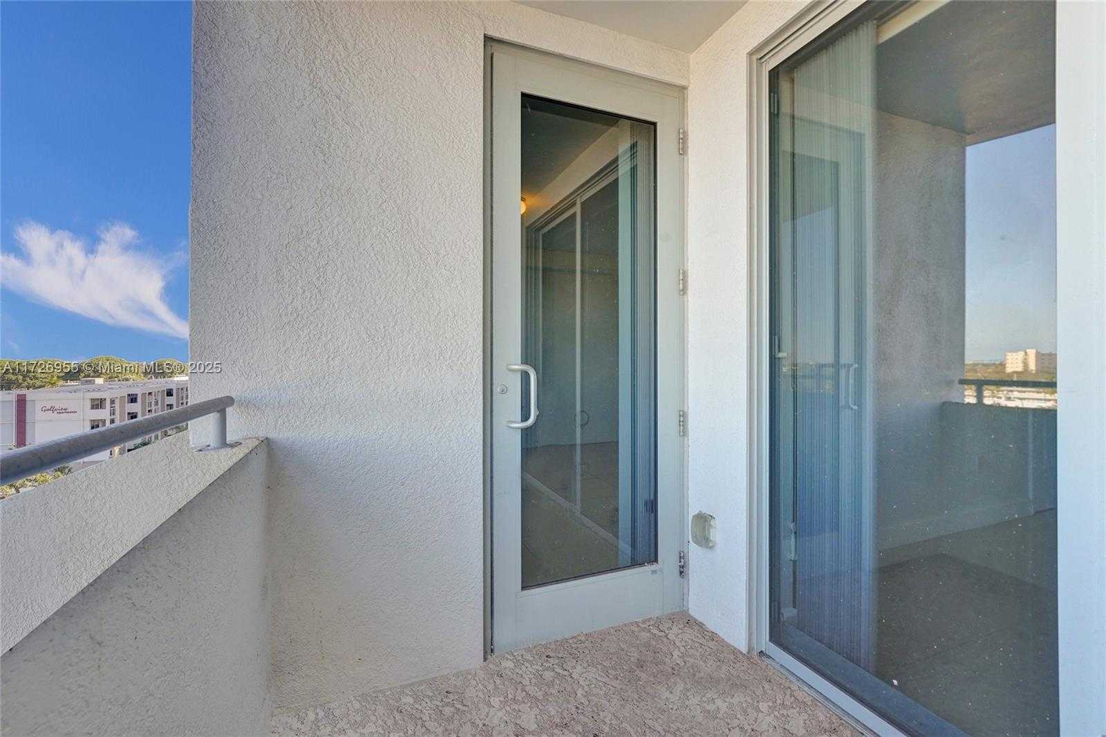 Small Image of 1830 RADIUS DR #609, Hollywood Number 33