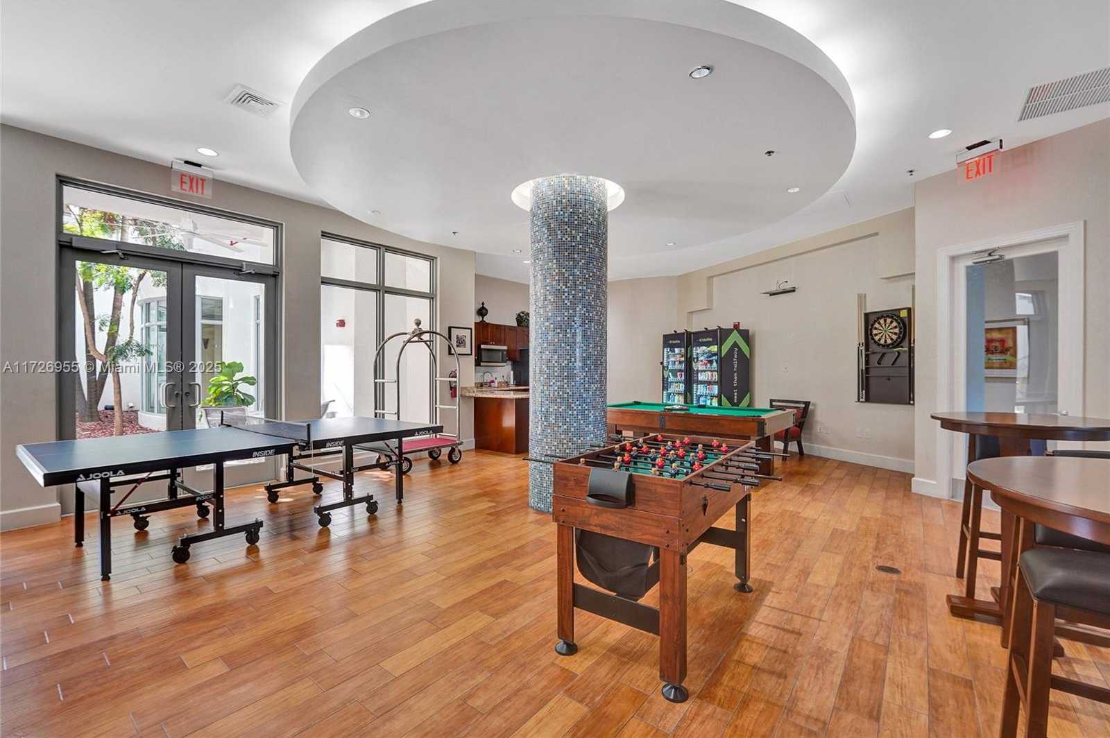 Small Image of 1830 RADIUS DR #609, Hollywood Number 40