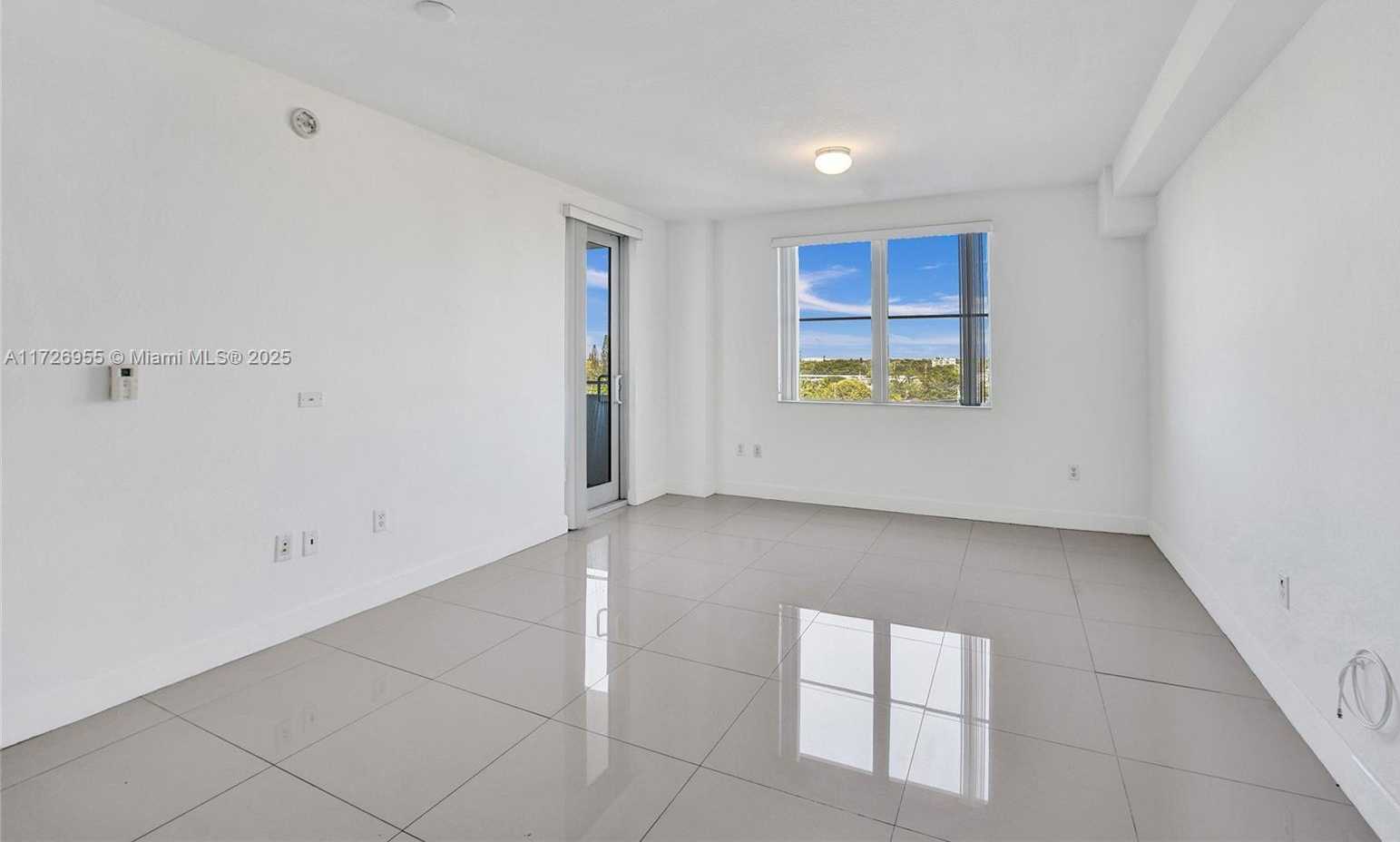 Small Image of 1830 RADIUS DR #609, Hollywood Number 5