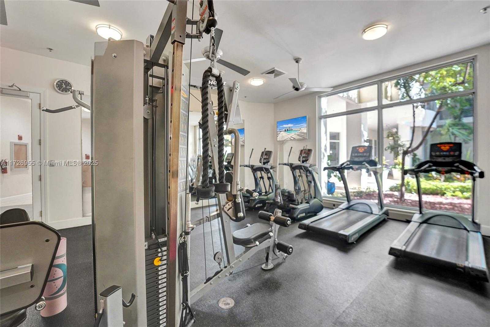 Small Image of 1830 RADIUS DR #609, Hollywood Number 50