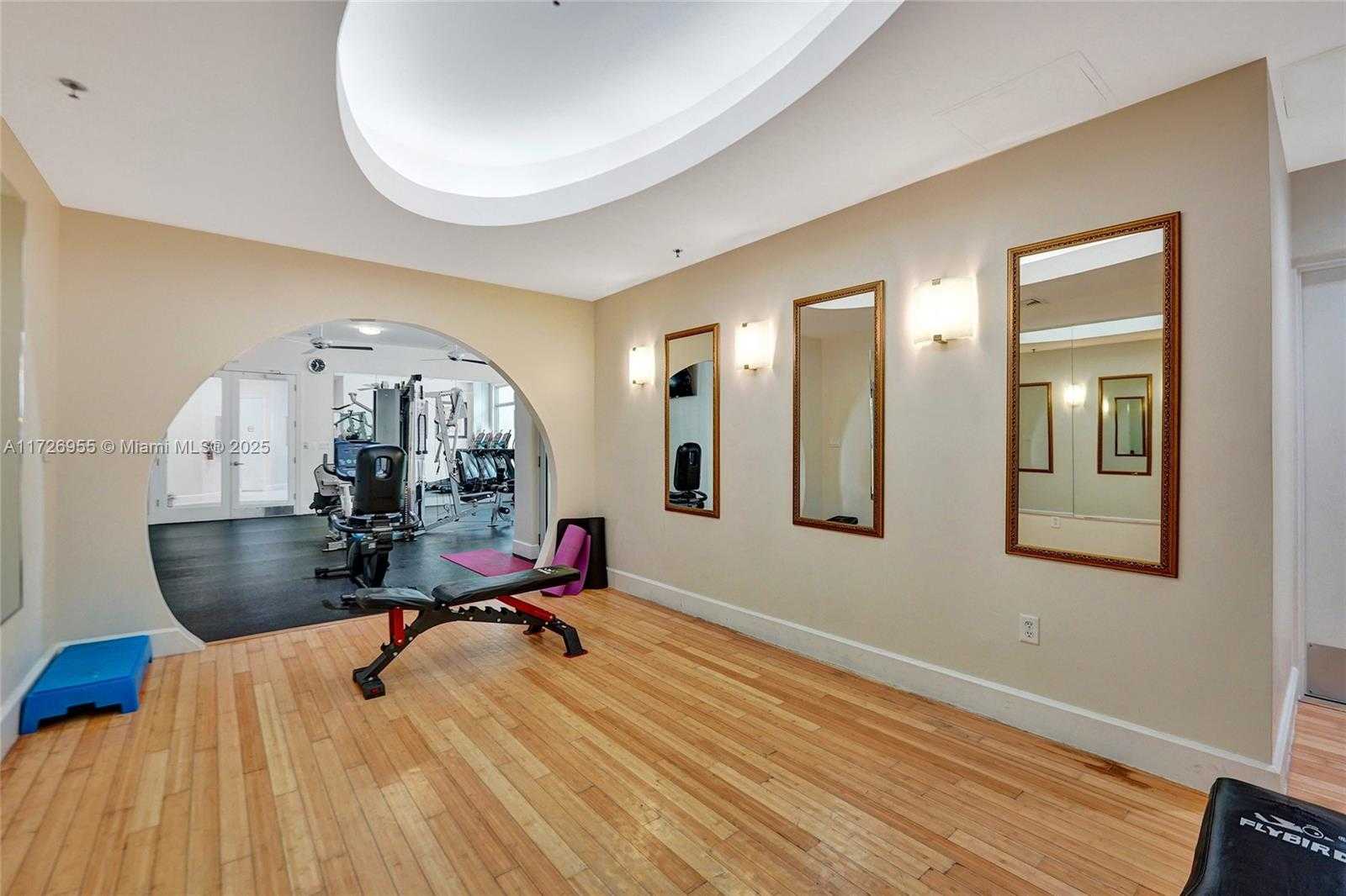 Small Image of 1830 RADIUS DR #609, Hollywood Number 52