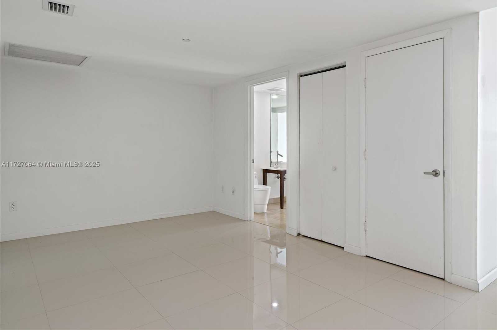 Small Image of 495 BRICKELL AVE #2003, Miami Number 13