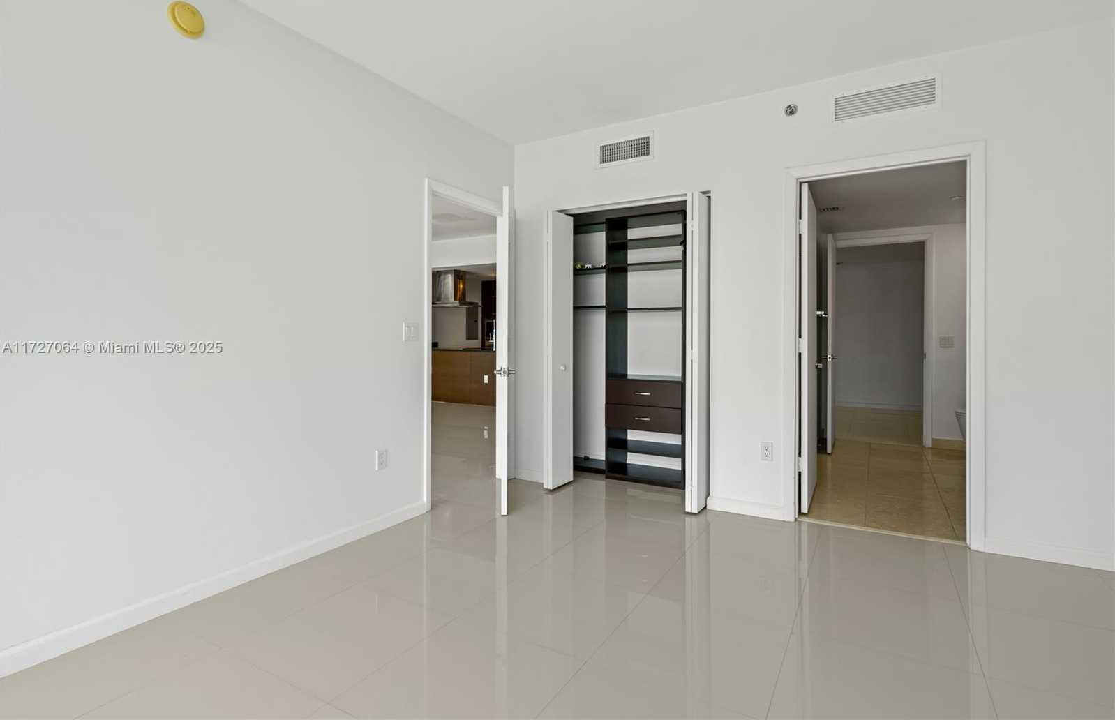 Small Image of 495 BRICKELL AVE #2003, Miami Number 25