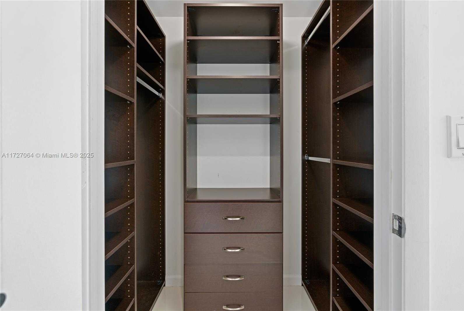 Small Image of 495 BRICKELL AVE #2003, Miami Number 27