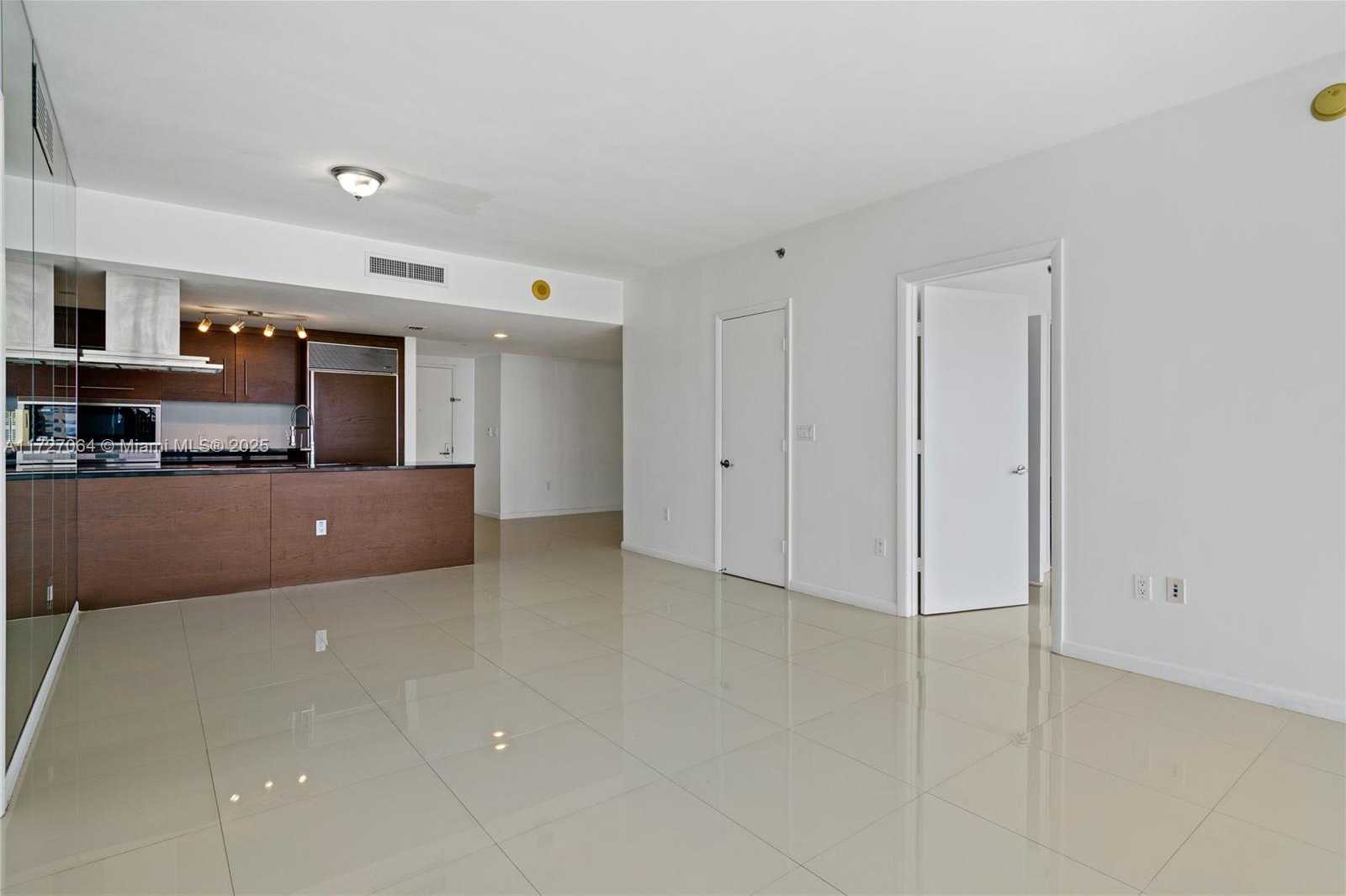 Small Image of 495 BRICKELL AVE #2003, Miami Number 6