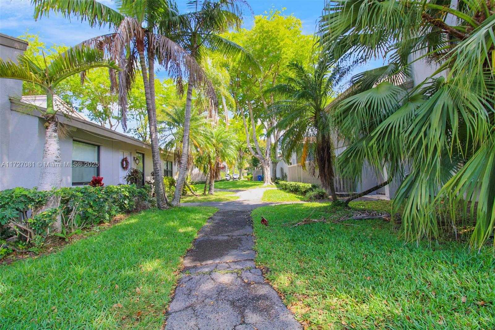Small Image of 10619 SOUTH WEST 113TH PL #88B, Miami Number 14