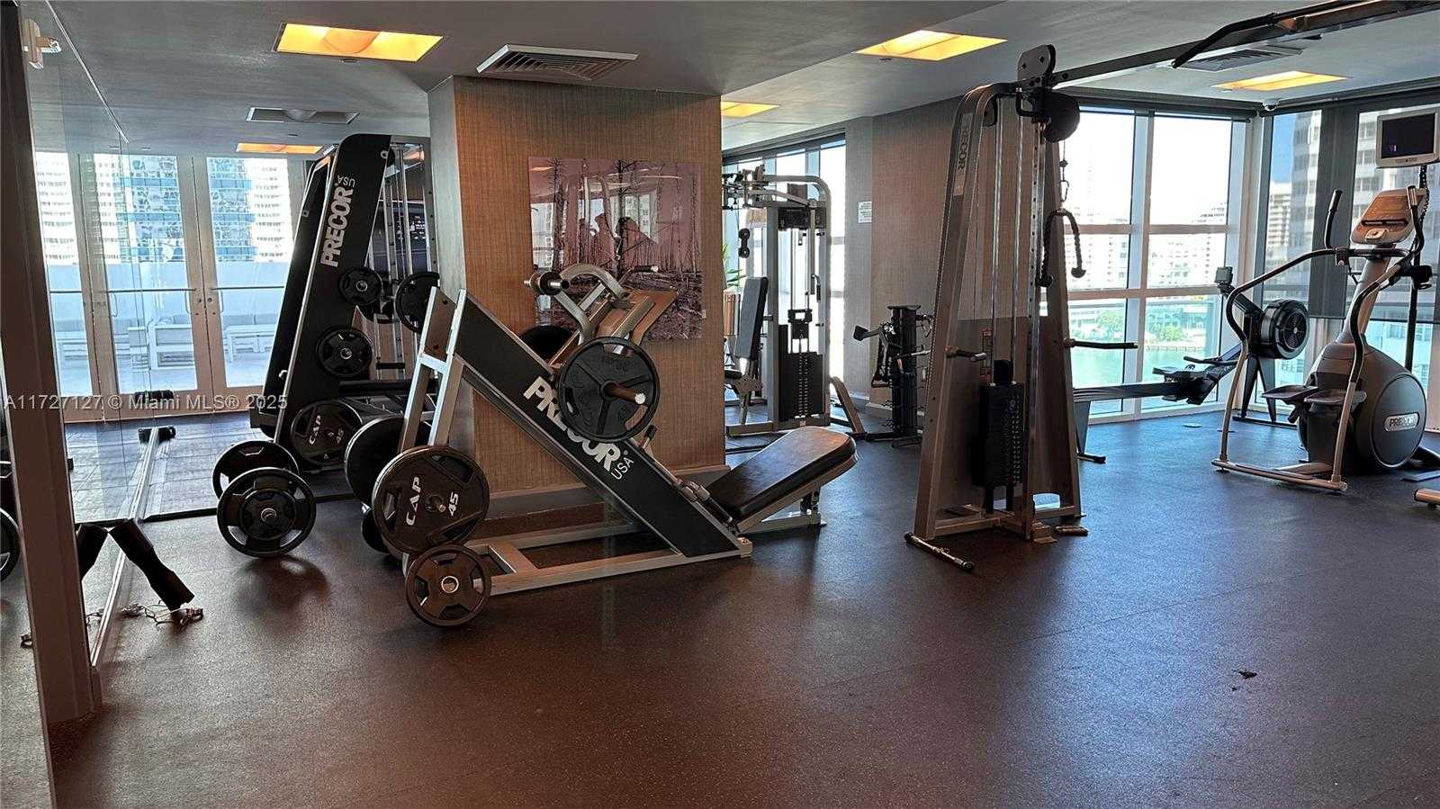 Small Image of 950 BRICKELL BAY DR #3403, Miami Number 13