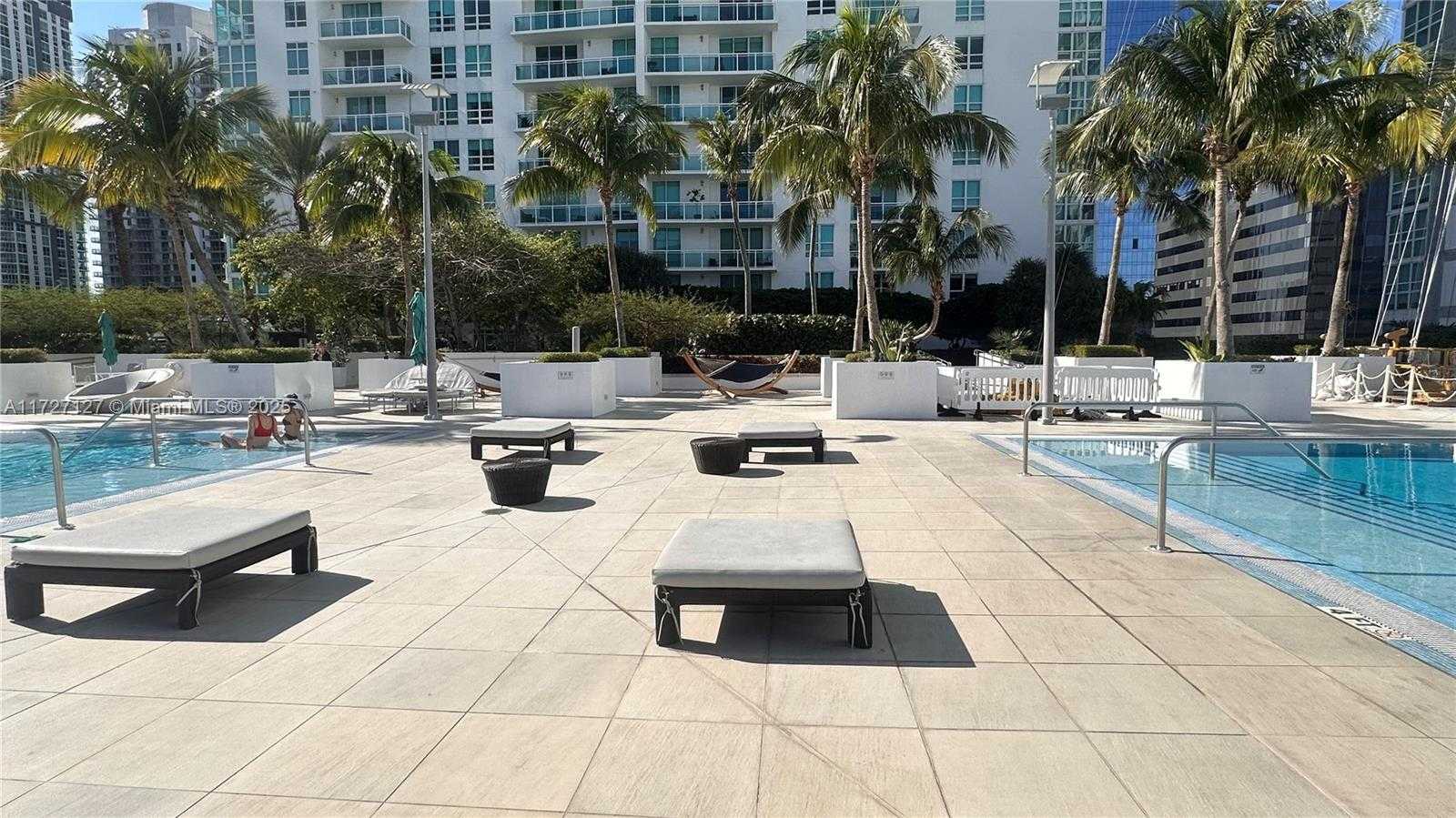Small Image of 950 BRICKELL BAY DR #3403, Miami Number 18