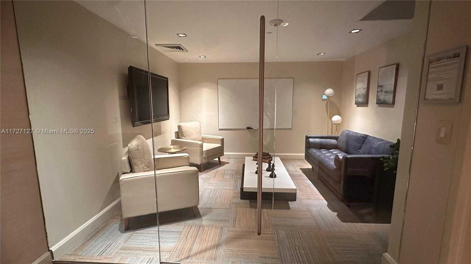 Small Image of 950 BRICKELL BAY DR #3403, Miami Number 24