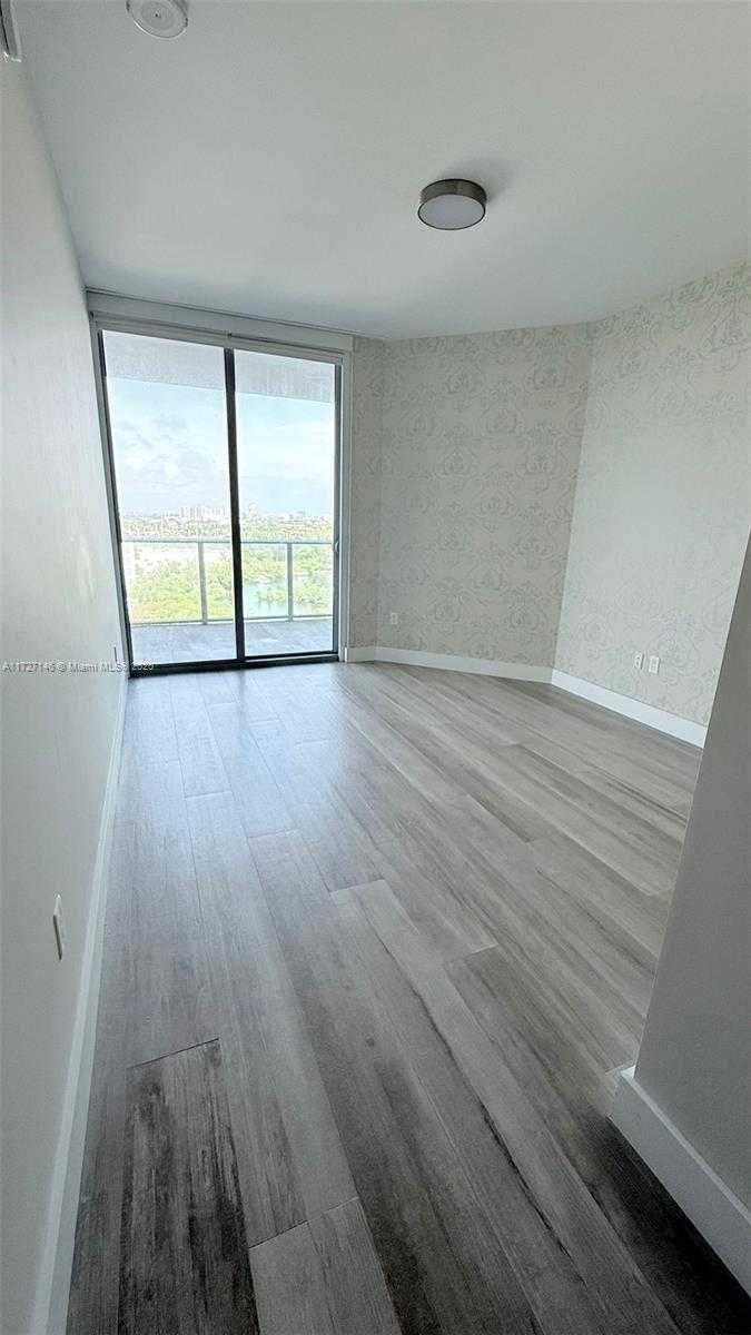 Small Image of 17301 BISCAYNE BLVD #1106, North Miami Beach Number 15