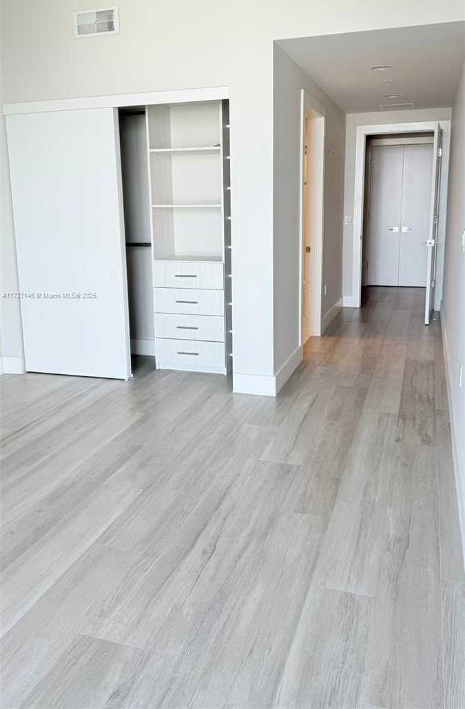 Small Image of 17301 BISCAYNE BLVD #1106, North Miami Beach Number 18