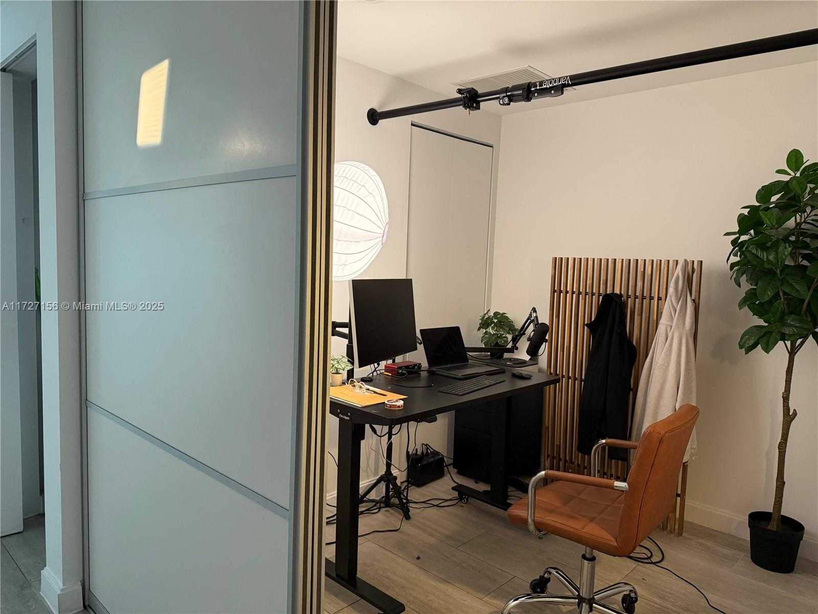 Small Image of 45 SOUTH WEST 9TH ST #1004, Miami Number 19
