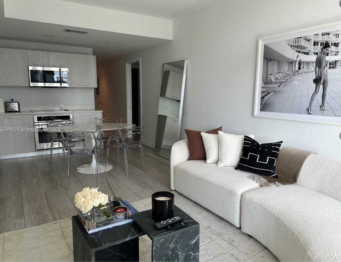 Small Image of 45 SOUTH WEST 9TH ST #1004, Miami Number 2