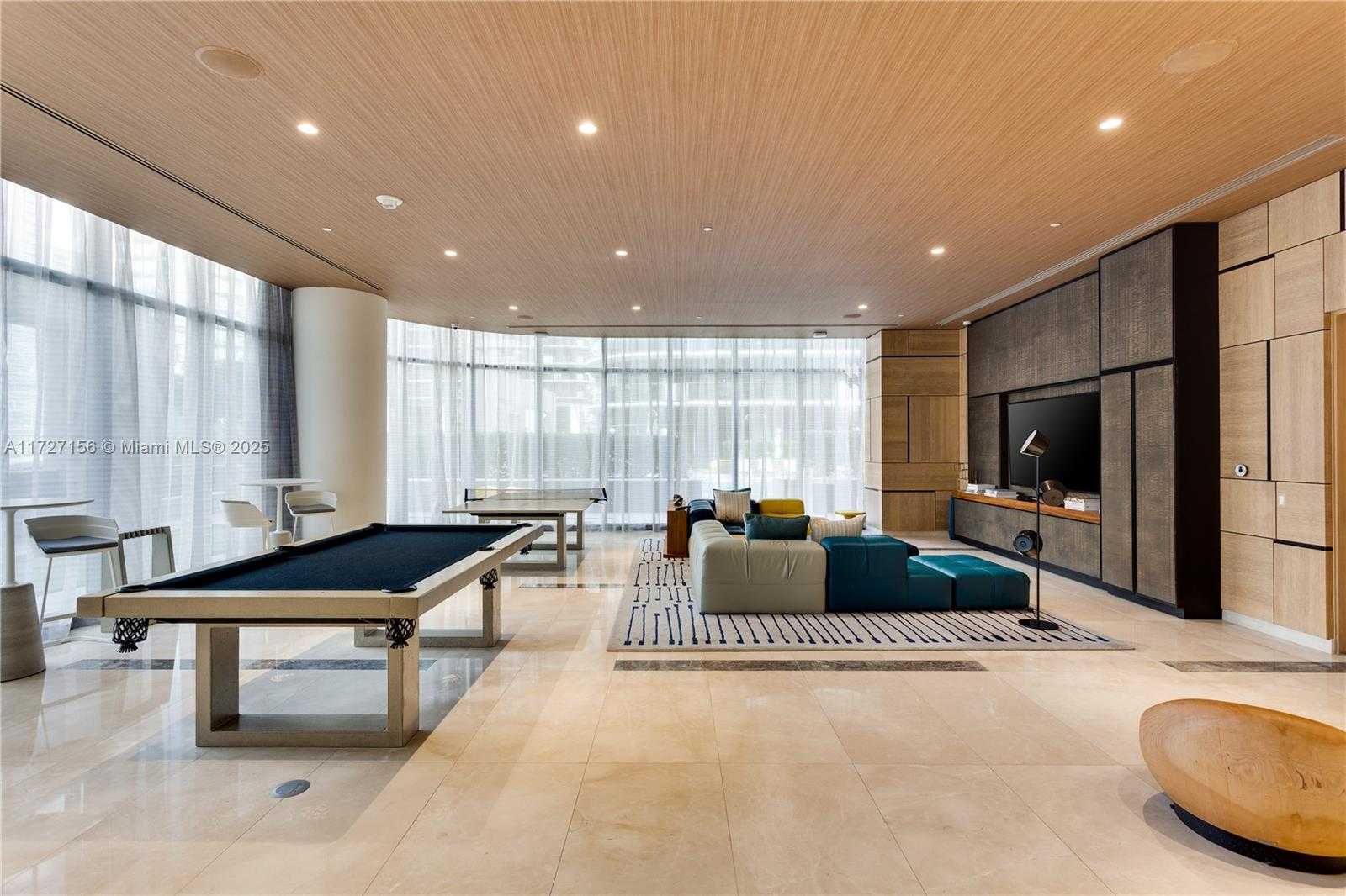 Small Image of 45 SOUTH WEST 9TH ST #1004, Miami Number 41