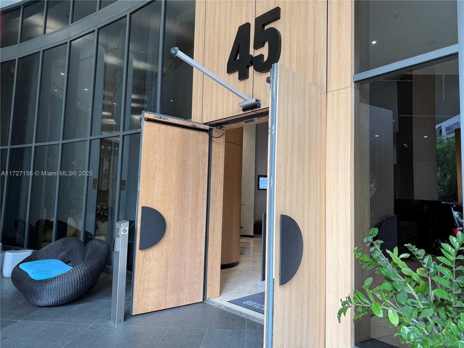 Small Image of 45 SOUTH WEST 9TH ST #1004, Miami Number 51