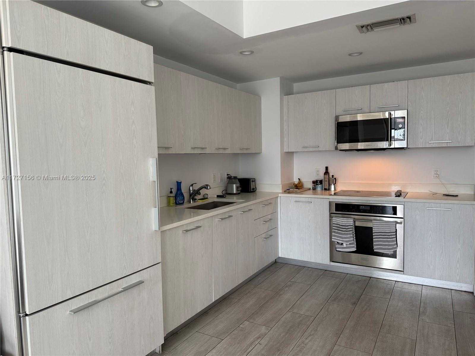 Small Image of 45 SOUTH WEST 9TH ST #1004, Miami Number 8