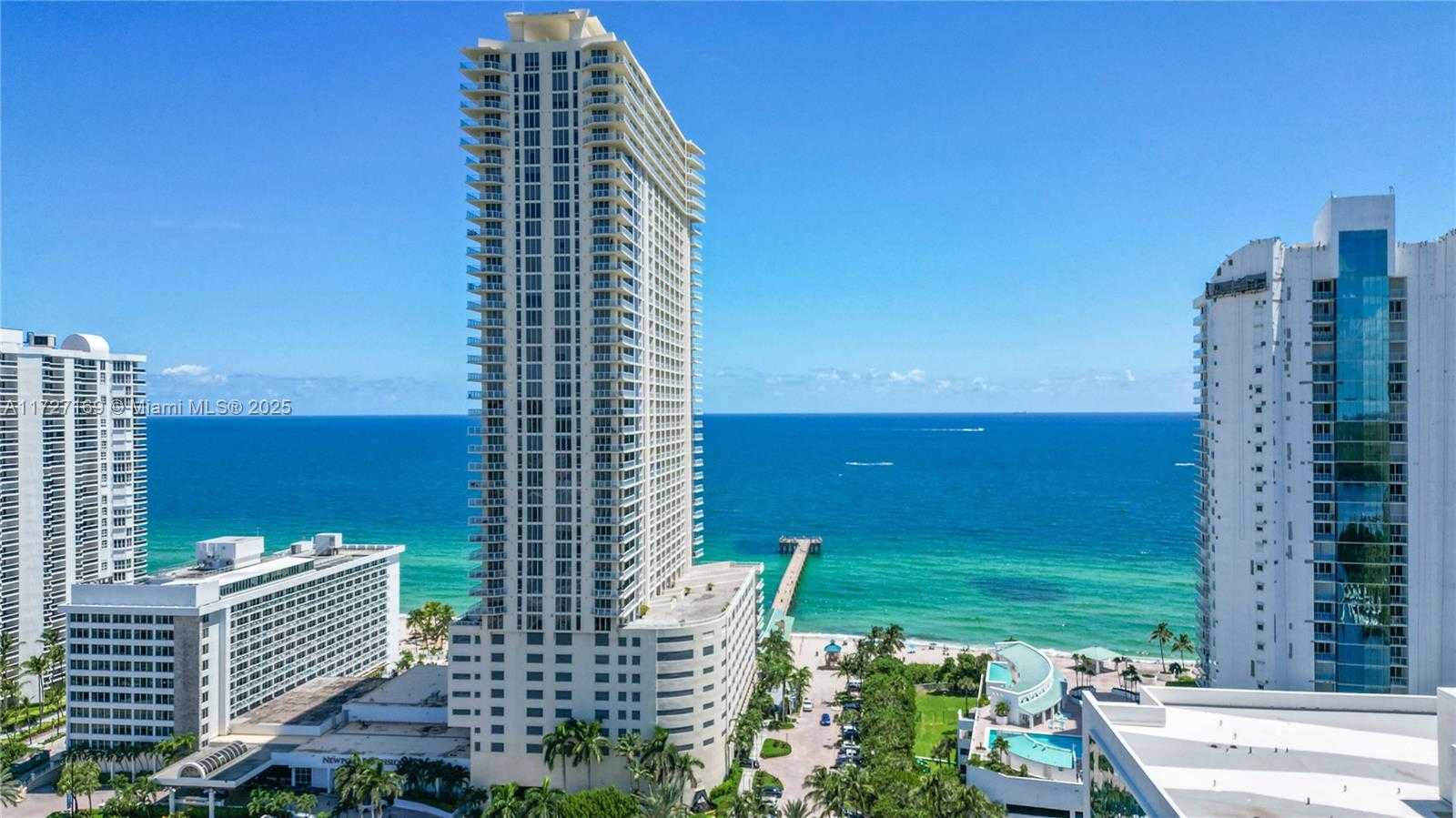 Small Image of 16699 COLLINS AVE #2709, Sunny Isles Beach Number 2