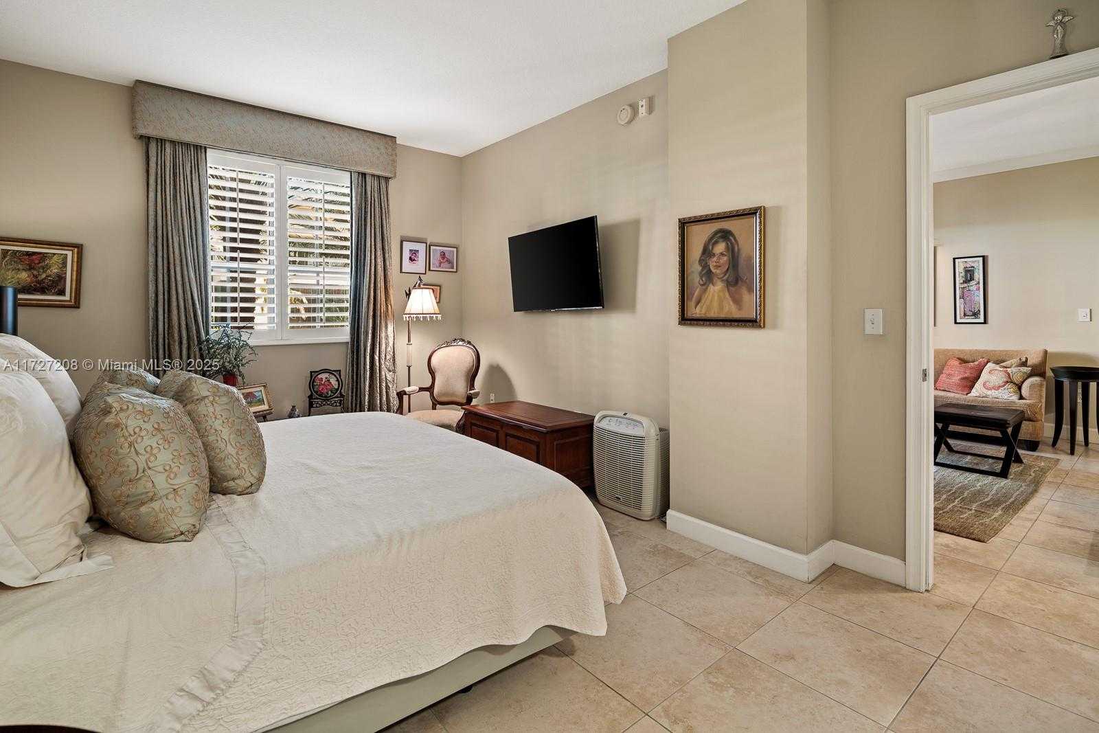 Small Image of 100 ANDALUSIA AVE #408, Coral Gables Number 16