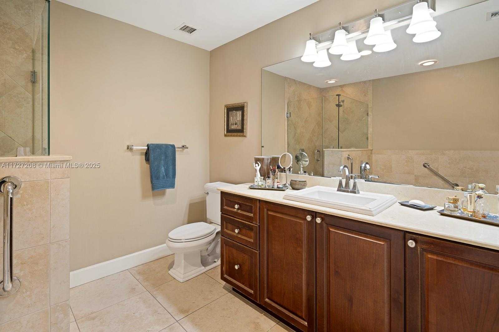 Small Image of 100 ANDALUSIA AVE #408, Coral Gables Number 17
