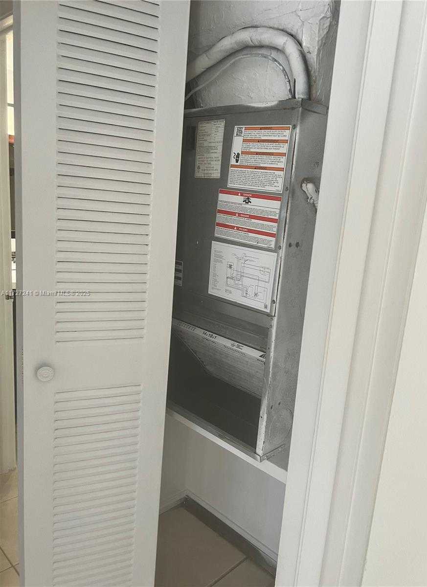 Small Image of 10245 NORTH WEST 9TH ST CIR #207-9, Miami Number 16