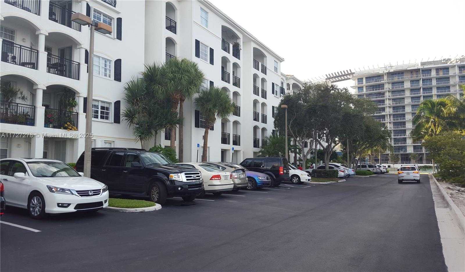 Small Image of 3215 NORTH EAST 184 ST #14302, Aventura Number 2