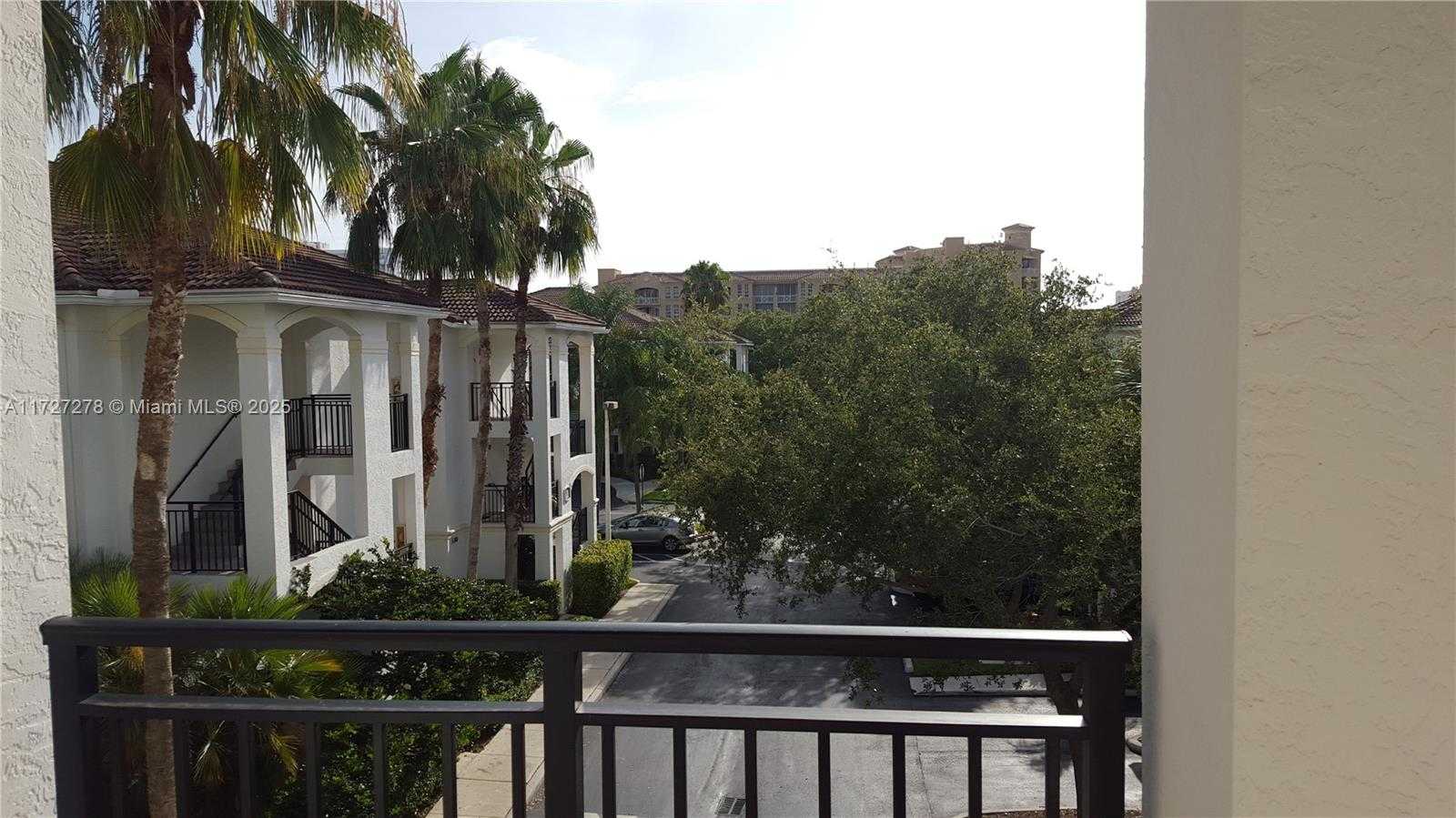 Small Image of 3215 NORTH EAST 184 ST #14302, Aventura Number 29