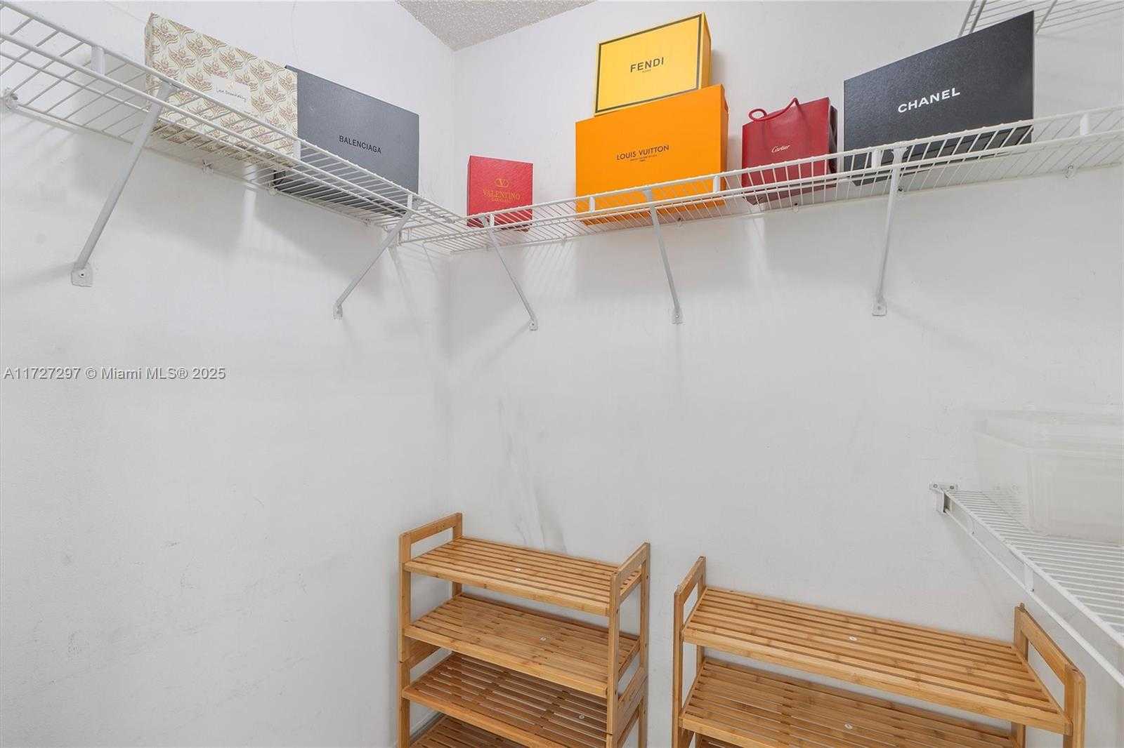 Small Image of 1155 BRICKELL BAY DR #603, Miami Number 12