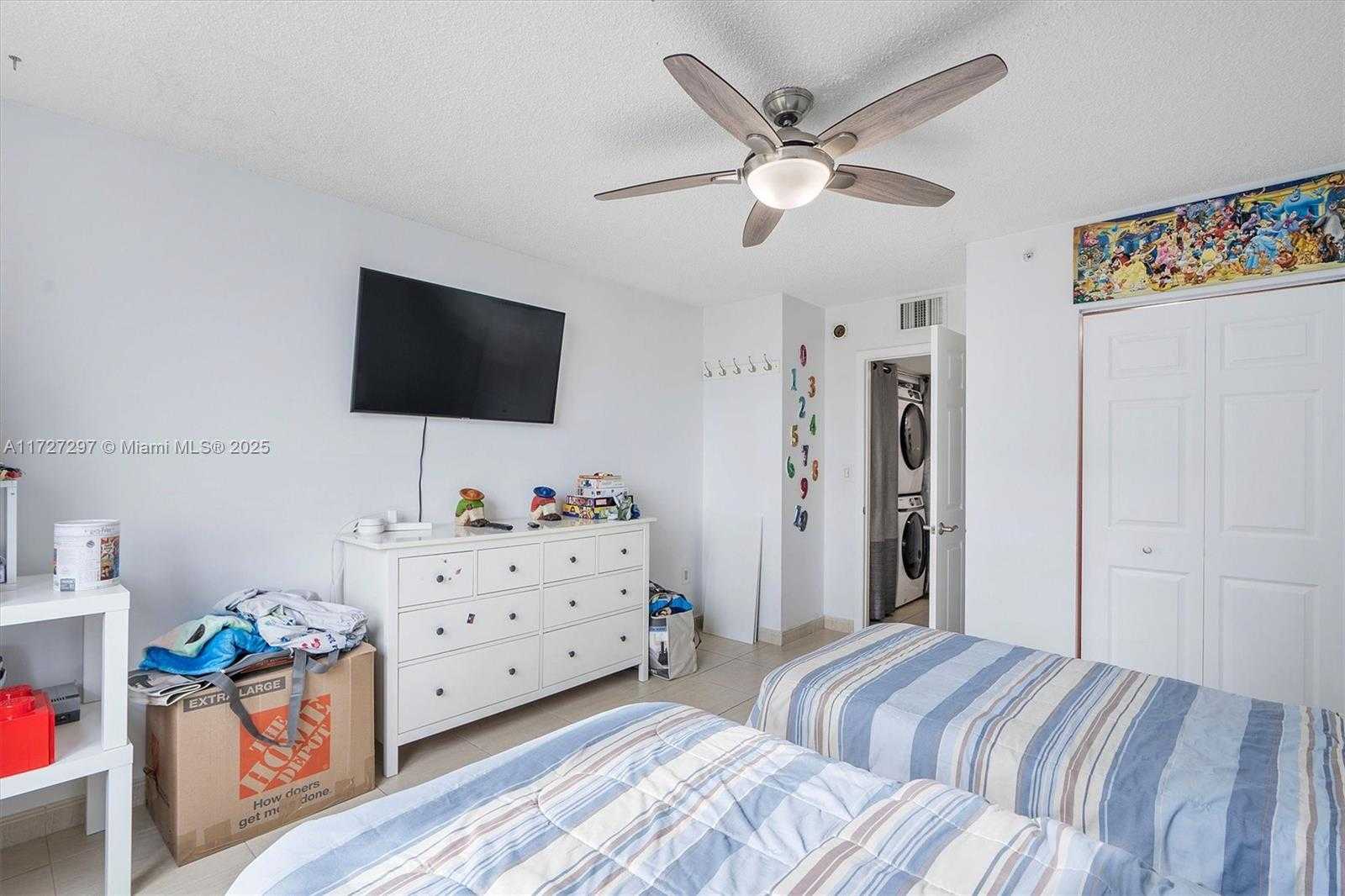 Small Image of 1155 BRICKELL BAY DR #603, Miami Number 16
