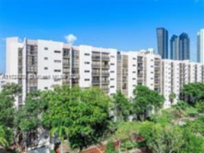 Small Image of 17021 N Bay Rd, Sunny Isles Beach, FL 33160, USA Number 12
