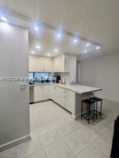Small Image of 17021 N Bay Rd, Sunny Isles Beach, FL 33160, USA Number 2