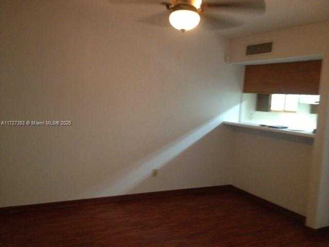 Small Image of 15325 SOUTH WEST 106TH TER #633, Miami Number 3