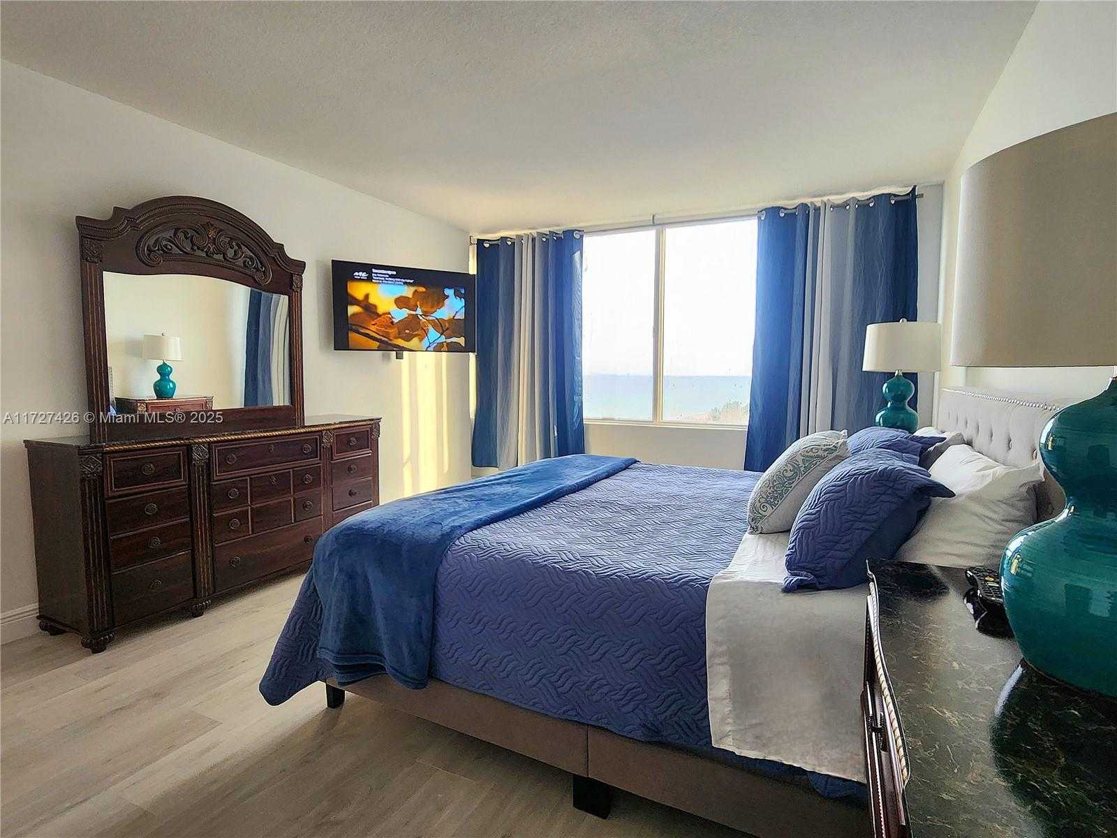 Small Image of 3505 SOUTH OCEAN DR #1014, Hollywood Number 15