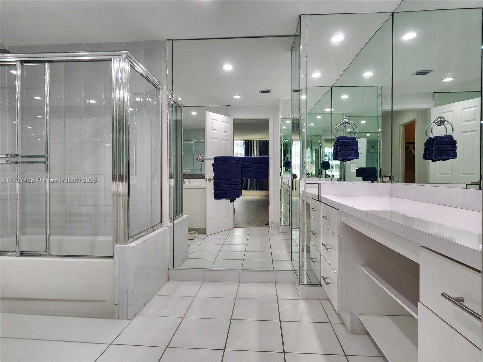 Small Image of 3505 SOUTH OCEAN DR #1014, Hollywood Number 16