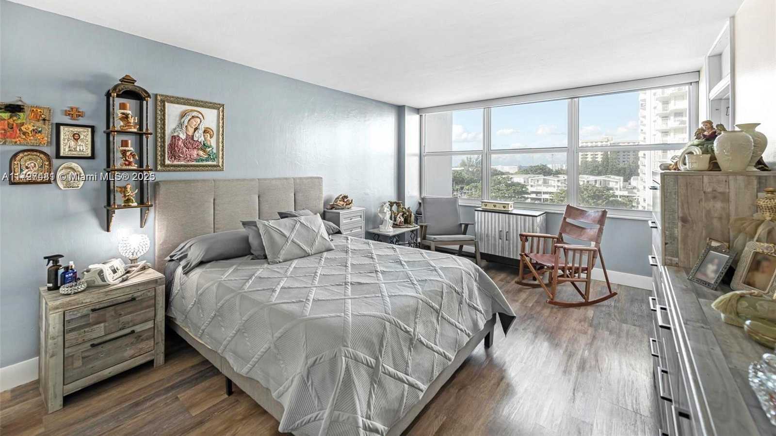 Small Image of 18021 BISCAYNE BLVD #604, Aventura Number 11