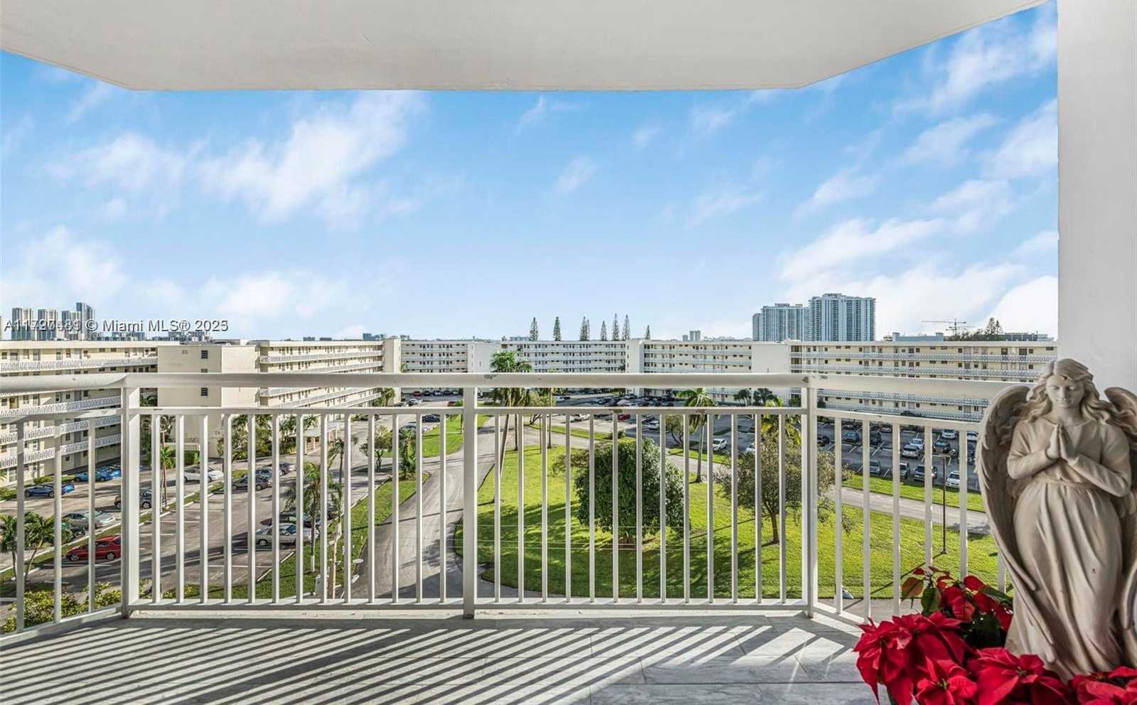 Small Image of 18021 BISCAYNE BLVD #604, Aventura Number 19