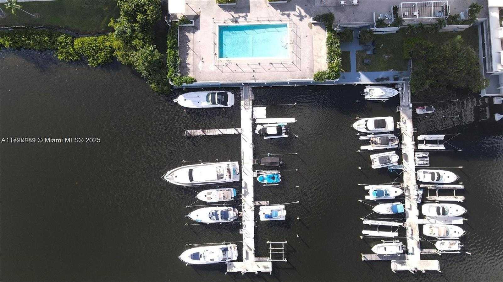 Small Image of 18021 BISCAYNE BLVD #604, Aventura Number 31