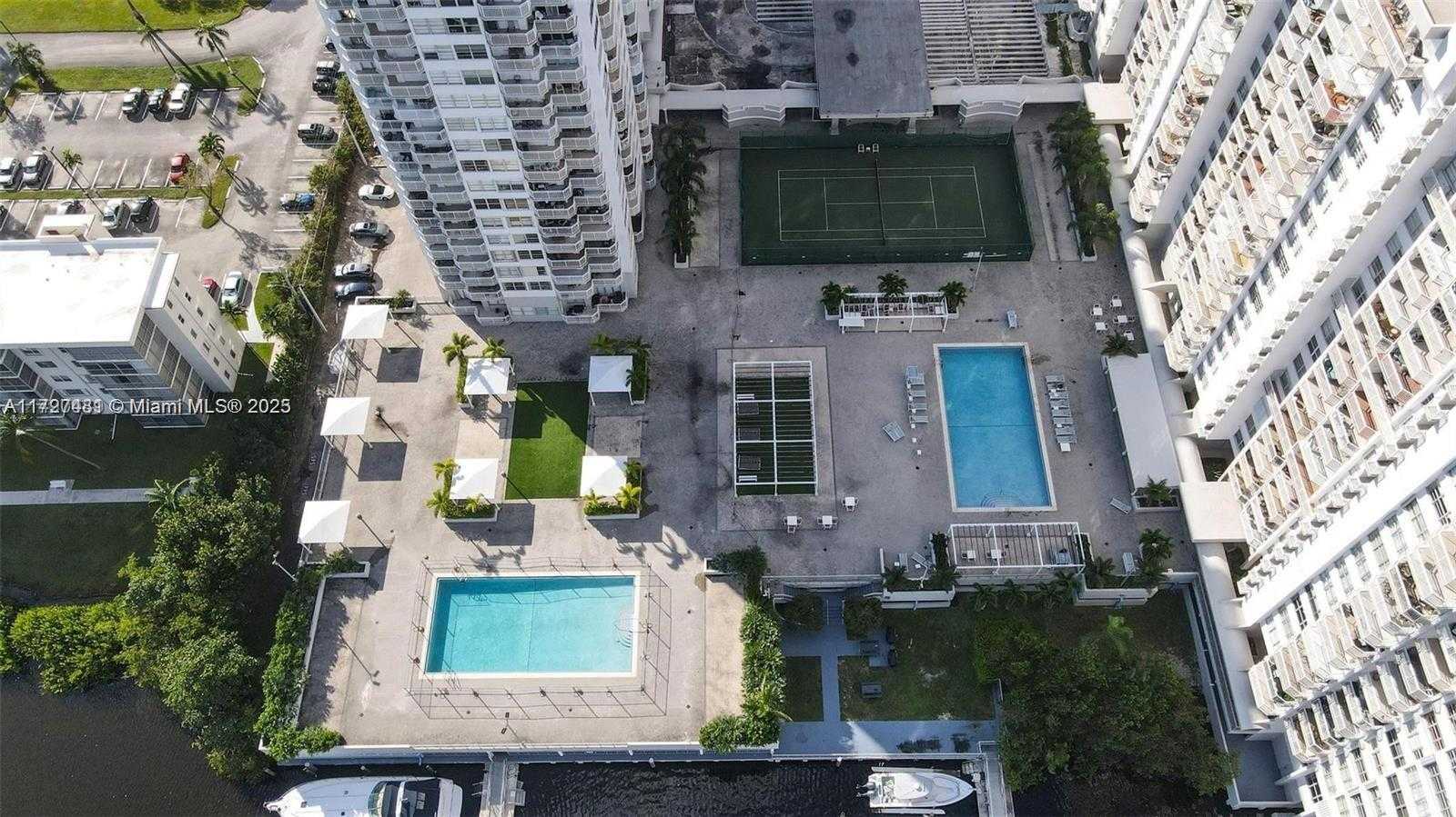 Small Image of 18021 BISCAYNE BLVD #604, Aventura Number 32