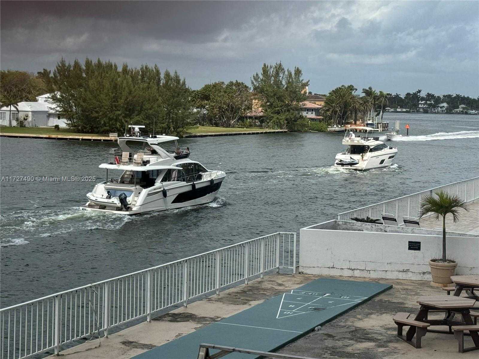 Small Image of 1410 SOUTH OCEAN DR #305, Hollywood Number 10