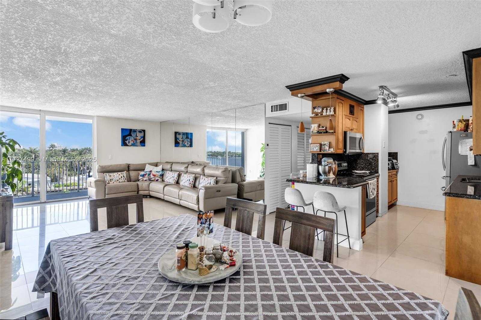 Small Image of 211 SOUTH OCEAN DR #505, Hollywood Number 10