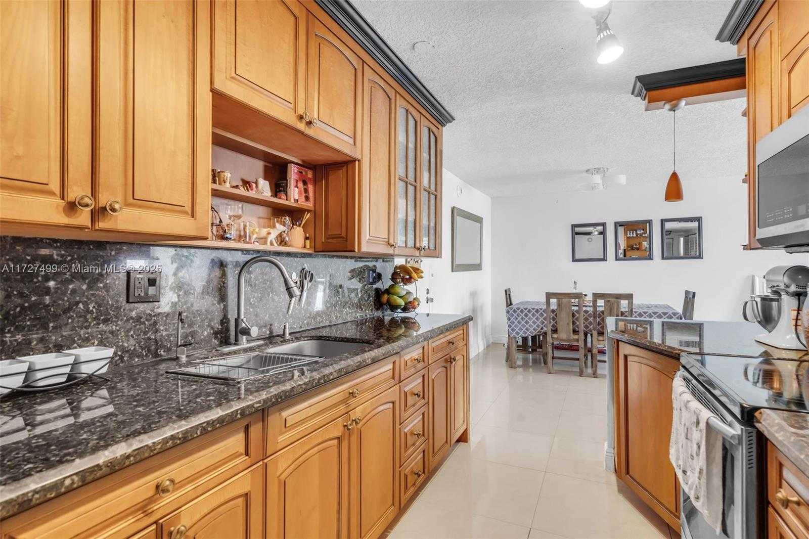 Small Image of 211 SOUTH OCEAN DR #505, Hollywood Number 12