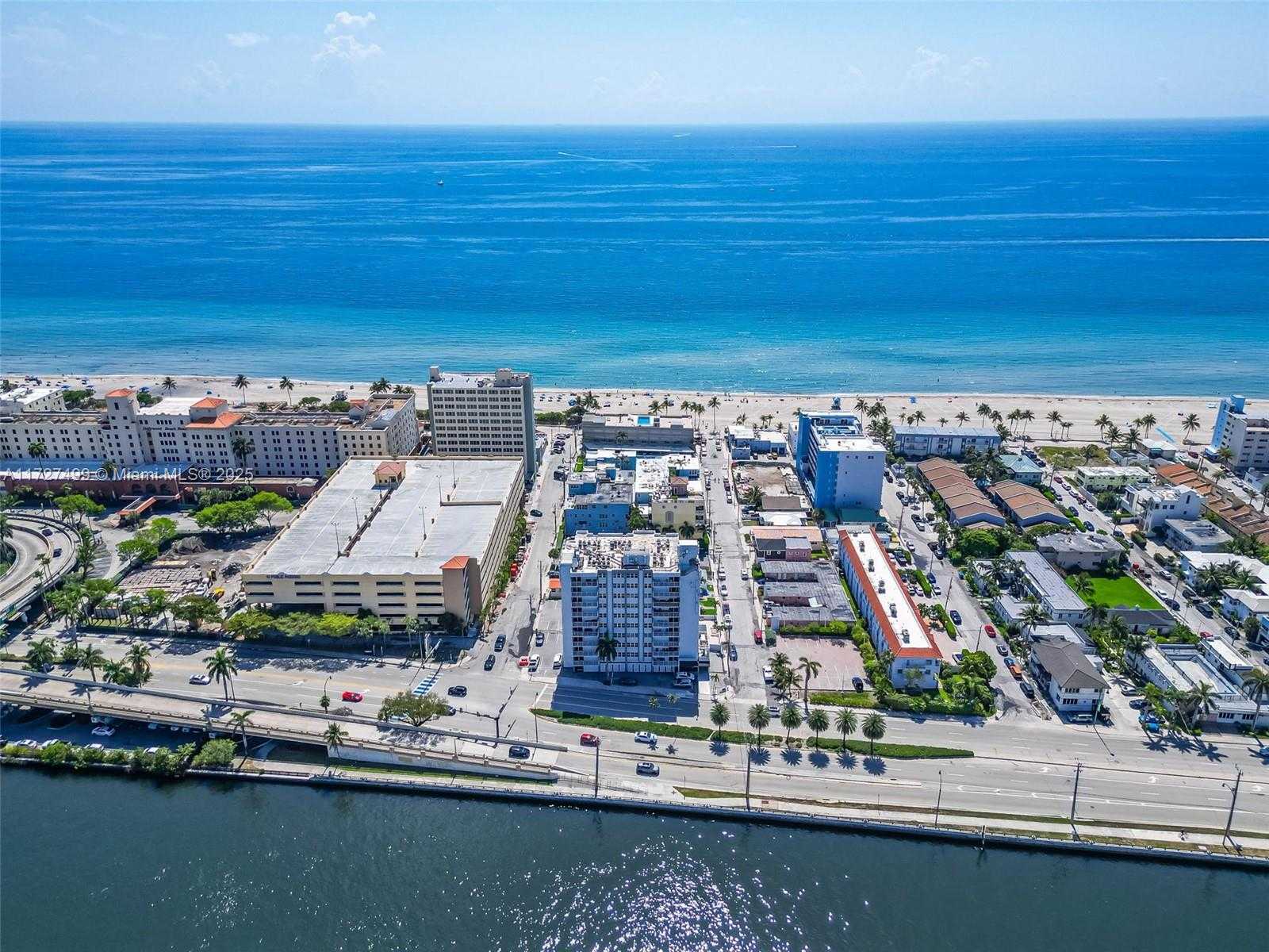 Small Image of 211 SOUTH OCEAN DR #505, Hollywood Number 23