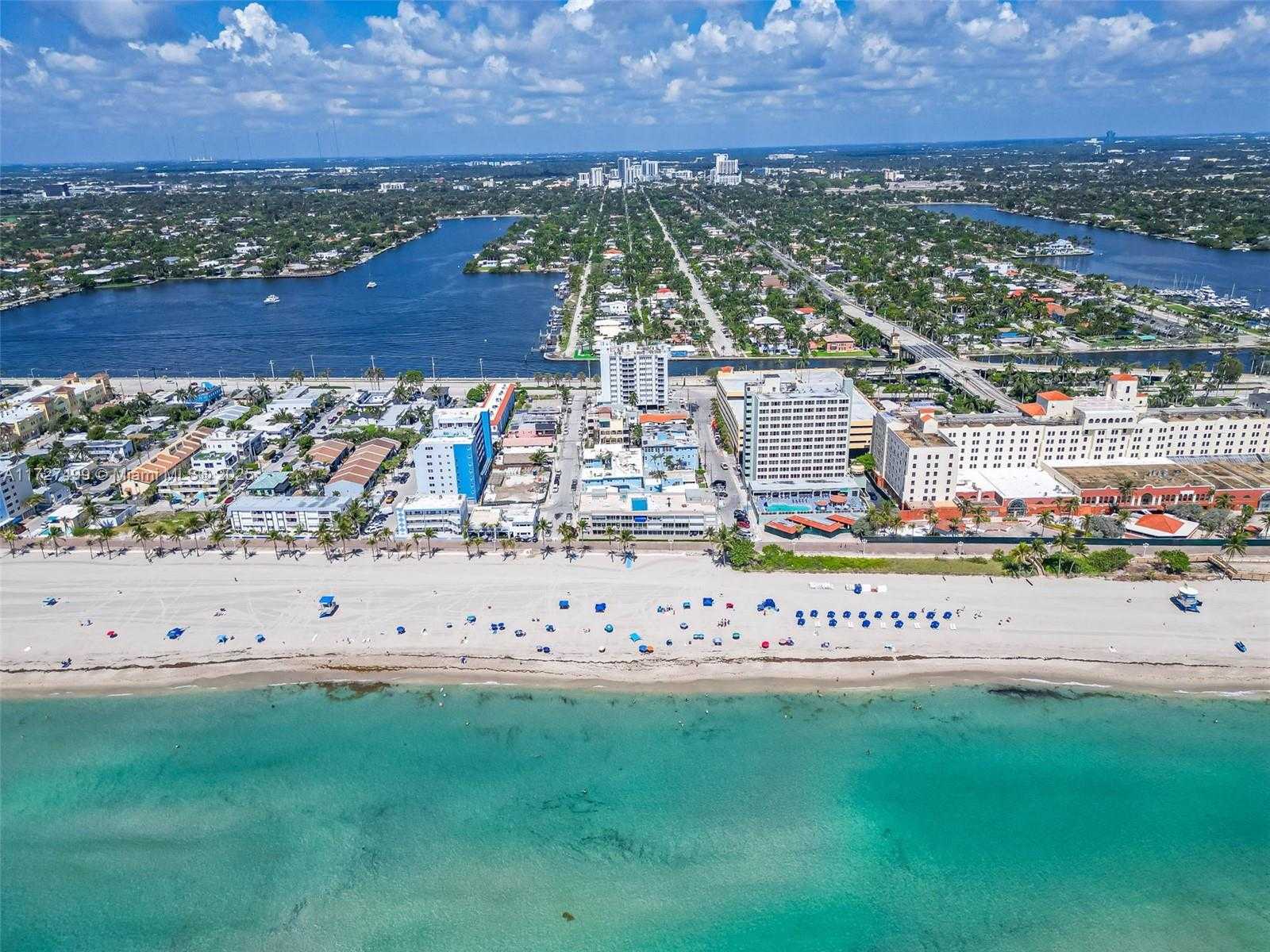 Small Image of 211 SOUTH OCEAN DR #505, Hollywood Number 32