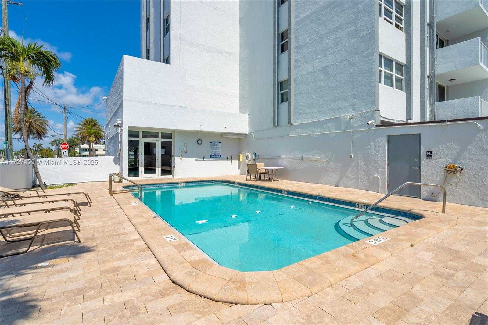 Small Image of 211 SOUTH OCEAN DR #505, Hollywood Number 36