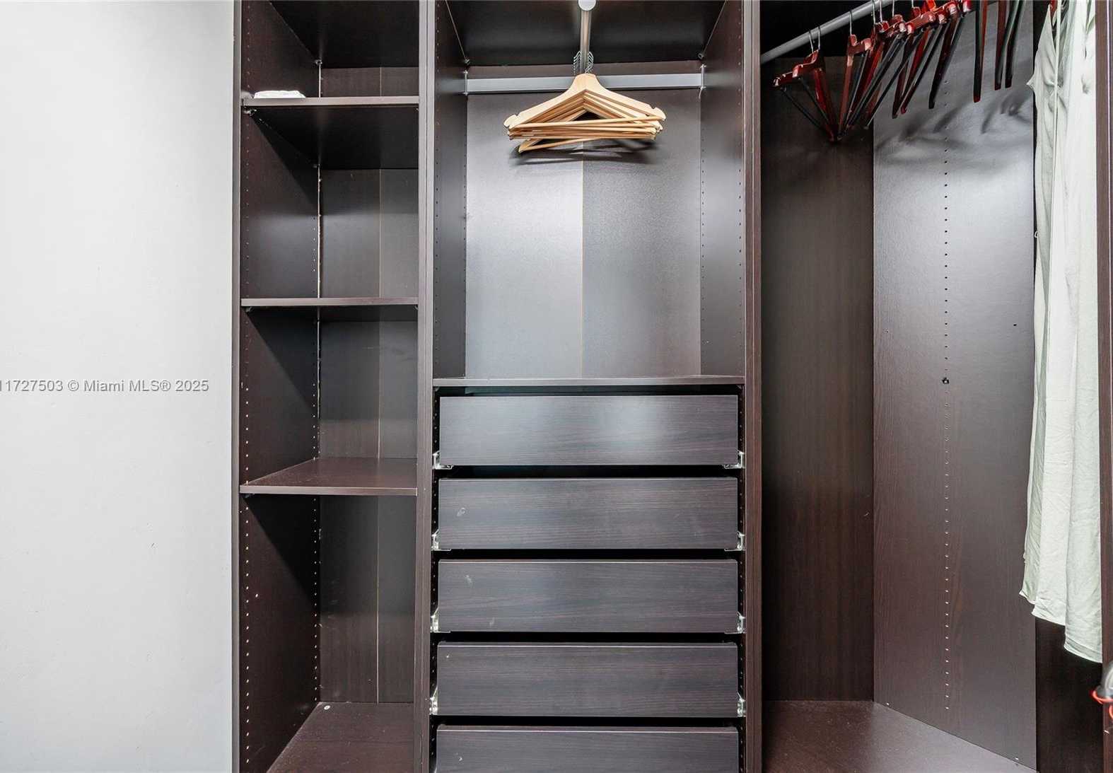 Small Image of 460 NORTH EAST 28TH ST #2601, Miami Number 7